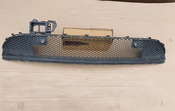Mercedes-Benz A W176 Front bumper lower grill A1178852500