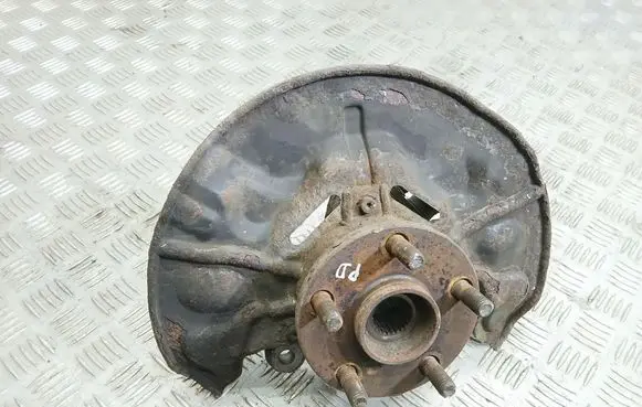 Toyota Avensis T250 Front wheel hub spindle knuckle