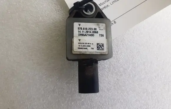 Porsche Panamera (970) Airbag deployment crash/impact sensor 97061822300