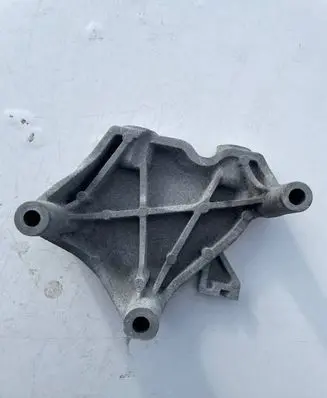 Opel Corsa E Gearbox mounting bracket 13427218 7218