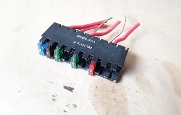 Mercedes-Benz ML W164 Fuse module 0025450901 17683000000