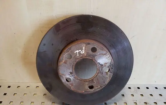 Toyota RAV 4 (XA20) Front brake disc
