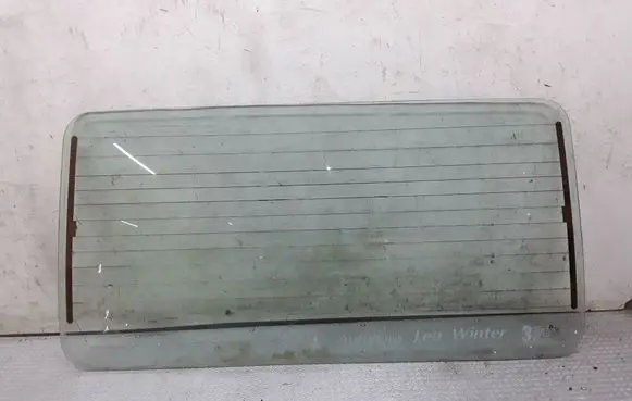 Hyundai Galloper Rear windscreen/windshield window 