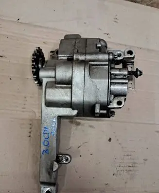 Mercedes-Benz CLK A209 C209 Oil pump 6421810801