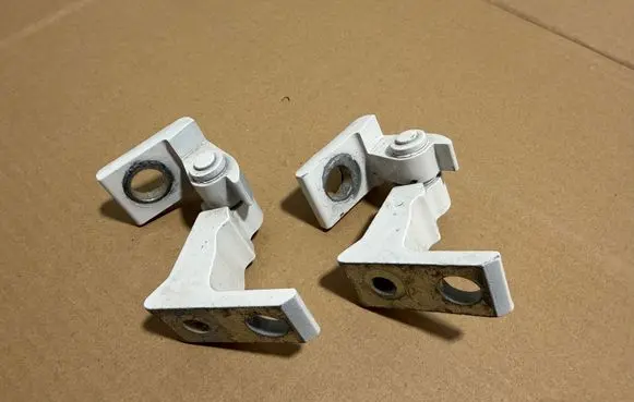 Volkswagen Amarok Front door hinge set 8K0831401D