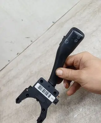 Volkswagen PASSAT B5 Wiper control stalk 4B0953503F CZK0301202012