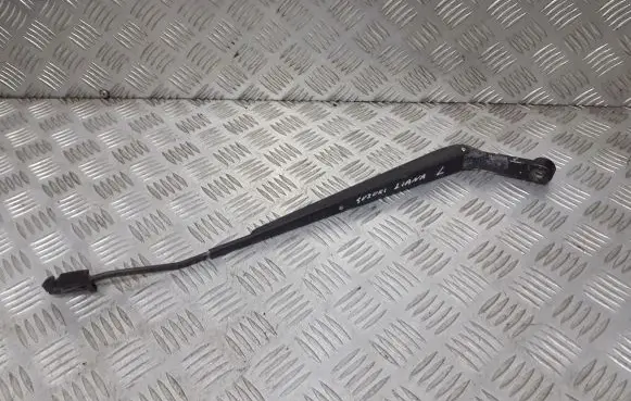 Suzuki Liana Front wiper blade arm