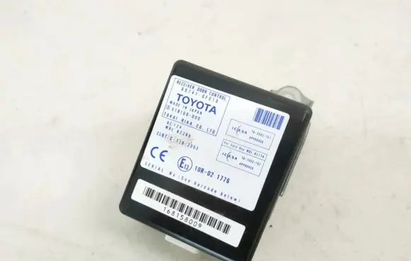 Toyota Corolla Verso AR10 Door control unit/module 897410f010 89741-0f010