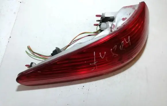 Peugeot 607 Rear/tail lights