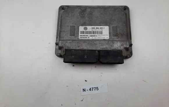 Volkswagen Polo IV 9N3 Engine control unit/module 03D906033F