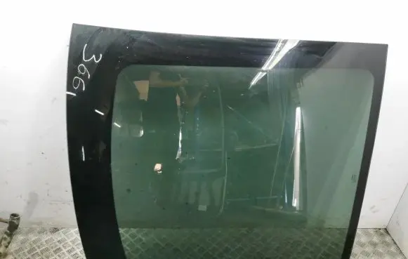 Nissan Qashqai Sunroof glass 