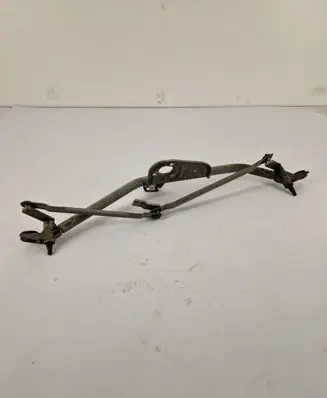 Skoda Superb B5 (3U) Front wiper linkage and motor 8D1955605B