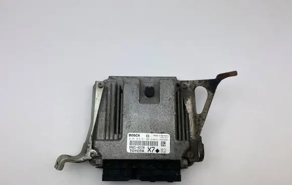 Toyota Corolla E140 E150 Engine control unit/module 8966102X70 0281016911