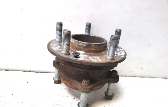 KIA Sportage Front wheel hub