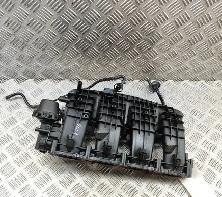 Volkswagen Golf VII Intake manifold 06L133201AH