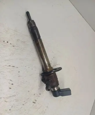 Jaguar S-Type Fuel injector 4S7Q9K546AF