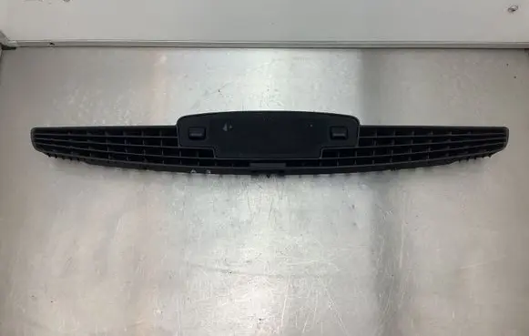 Audi A3 S3 8P Dashboard air vent grill cover trim 4946000