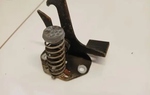 Volvo S60 Engine bonnet/hood lock/latch loop/hook 