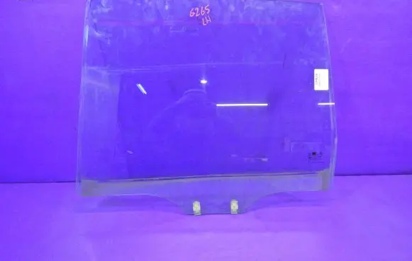 Hyundai Matrix Front door window glass four-door
