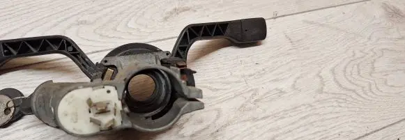 Volkswagen PASSAT B3 Ignition lock 171905851