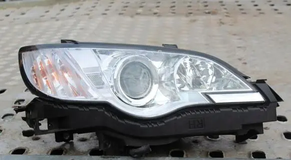 Subaru Outback Headlights/headlamps set 
