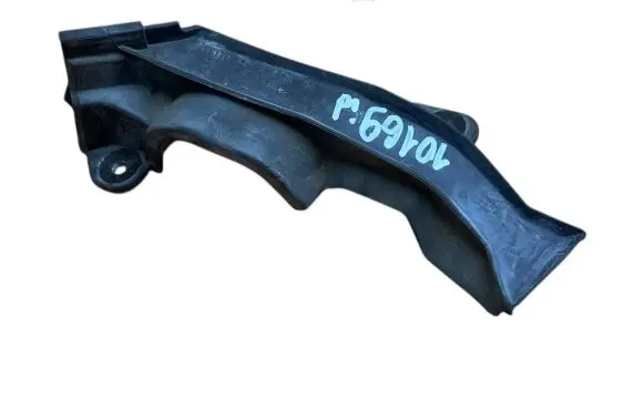 BMW 5 F10 F11 Engine compartment rubber 51767206570 7206570