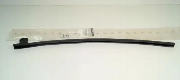 Renault Captur II Rubber seal loading door 828308274R