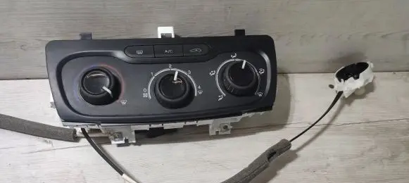 Fiat Tipo Climate control unit 735643607 00121883 TB8370509001410