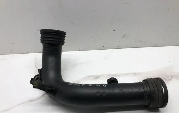Volkswagen Golf V Intercooler hose/pipe 1K0145770D 1K0145762L