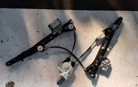 Audi A5 8T 8F Front door window regulator motor 8K0959802A 1101965575200 10420260263