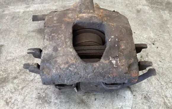Chrysler Grand Voyager IV Rear brake caliper