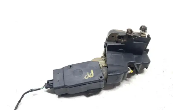 Volvo V40 Front door lock