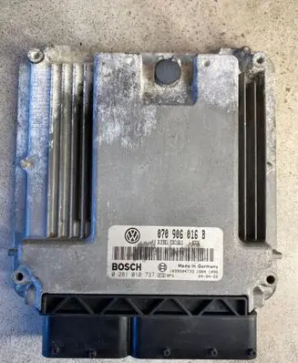 Volkswagen Phaeton Engine control unit/module 070906016B 1039S04733 0281010737