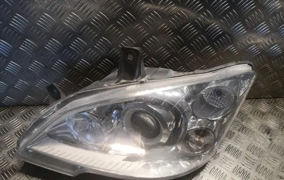Mercedes-Benz Vito Viano W639 Headlight/headlamp 6398202861 A6398202861