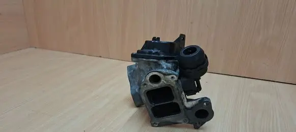 Citroen DS5 EGR valve 9678257280 V29012928 1004002