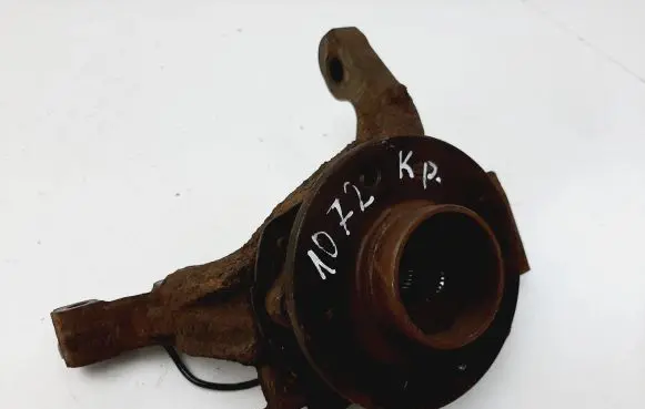 Opel Zafira B Front wheel hub