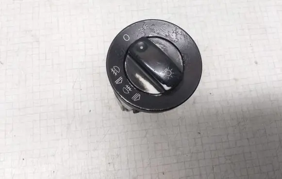 Audi A4 S4 B7 8E 8H Light switch 8E0941531C