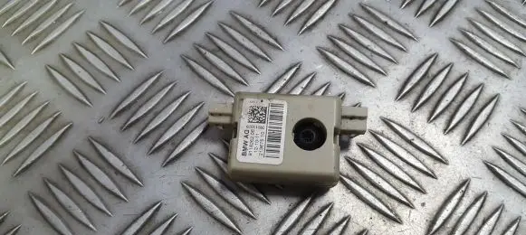 Antenna control unit