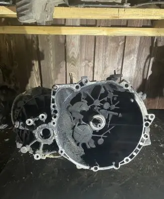 Mitsubishi Space Star Manual 5 speed gearbox 1023625