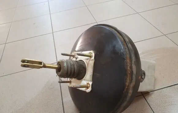Iveco Daily 3rd gen Brake booster