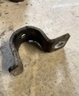 Mitsubishi Space Star Sway bar bush bracket, front 