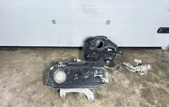 Audi A6 S6 C7 4G Fuel tank 4G0201021CN