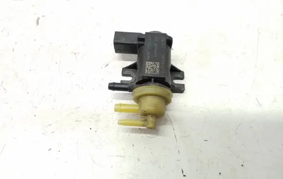 Volkswagen Tiguan Turbo solenoid valve 1K0906627B