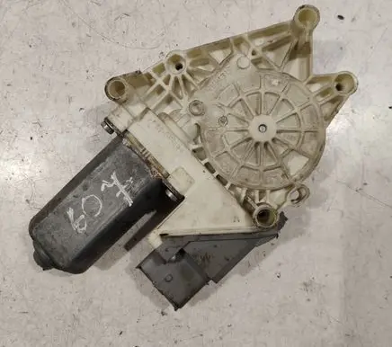 Peugeot 607 Front door window regulator motor 9650734980