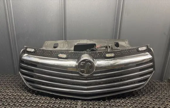 Opel Vivaro Front grill 93450928 623105615R 22998900