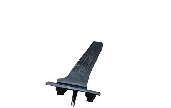 Accelerator throttle pedal