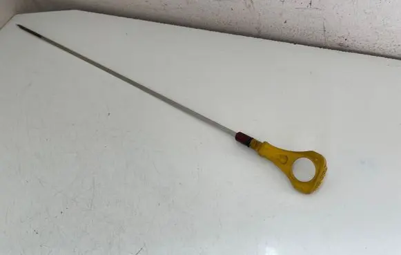 Hyundai Veloster Oil level dip stick 