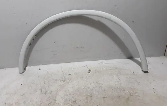 Dodge Durango Fender trim (molding) 1RK18TRMAE