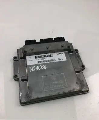 Volvo V70 Engine control unit/module 30729351