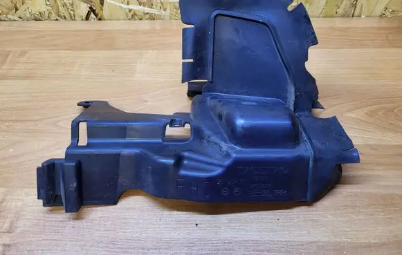 Volvo S60 Intercooler air channel guide 30796467